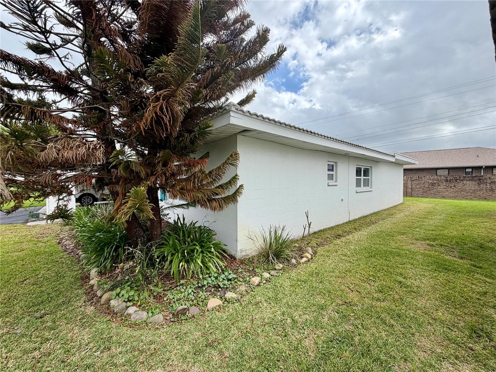 524 Cameo Dr photo 4