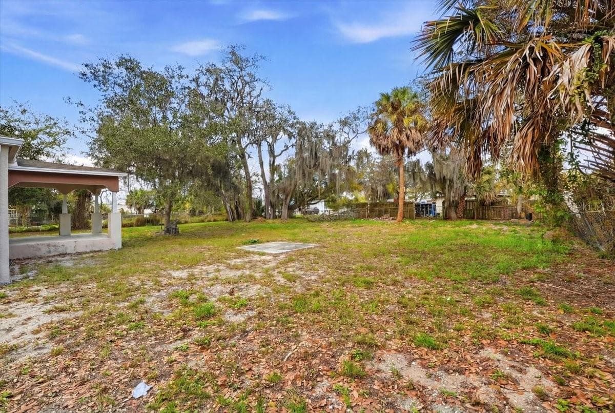 2628 Fletcher Ave photo 4
