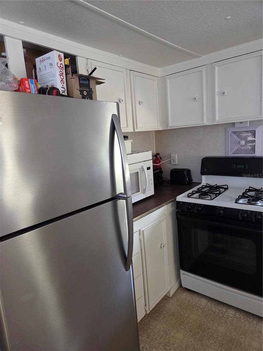 12503 Avery Rd photo 4