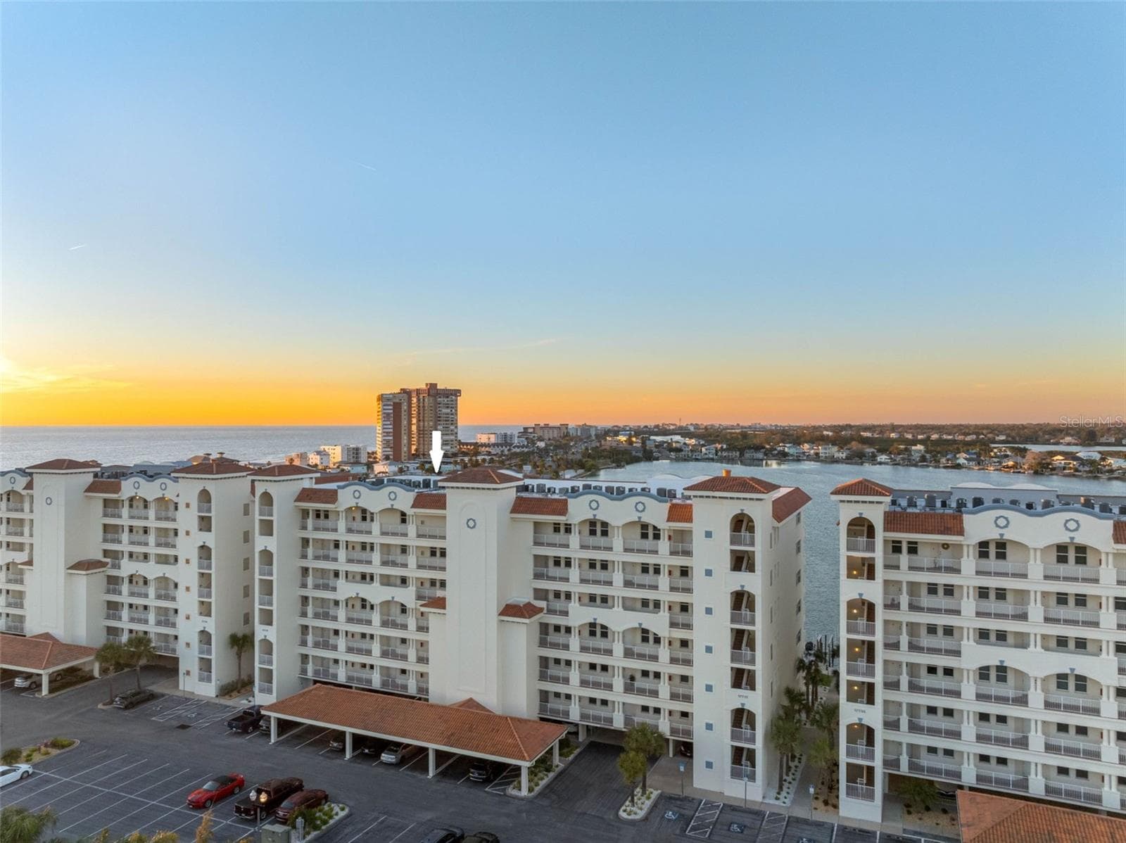 17717 Gulf Blvd #702