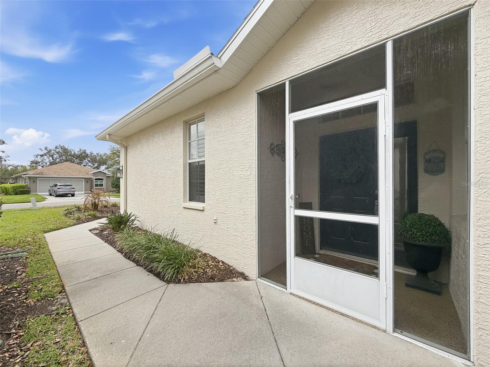 15021 Tamarind Loop photo 3