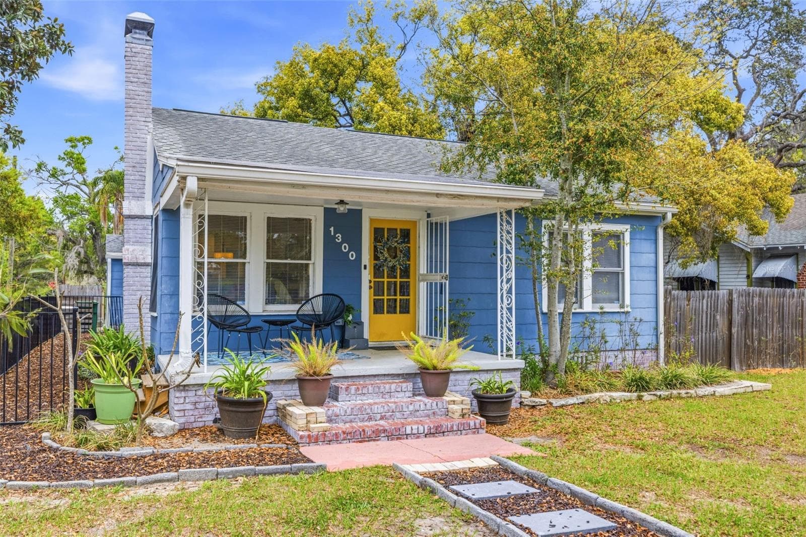 1300 E Henry Ave photo 4