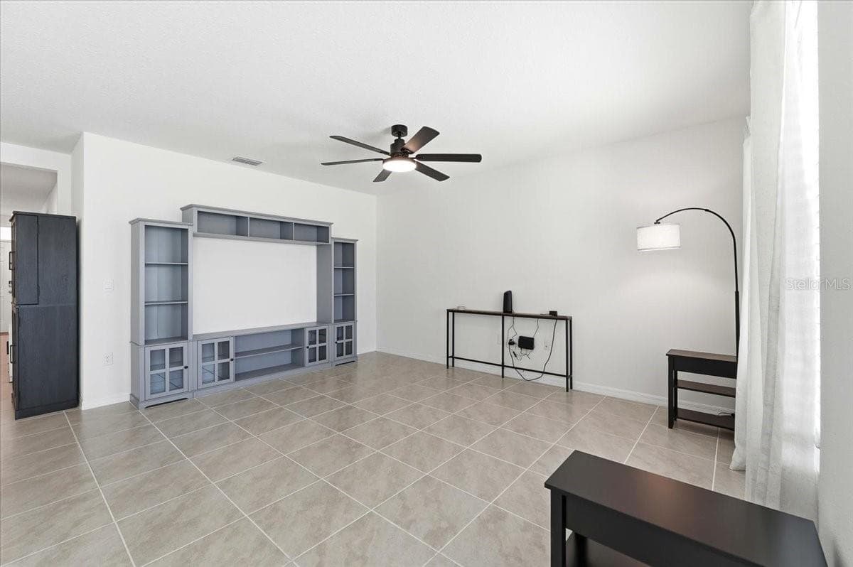 4969 Foxglove Cir photo 5
