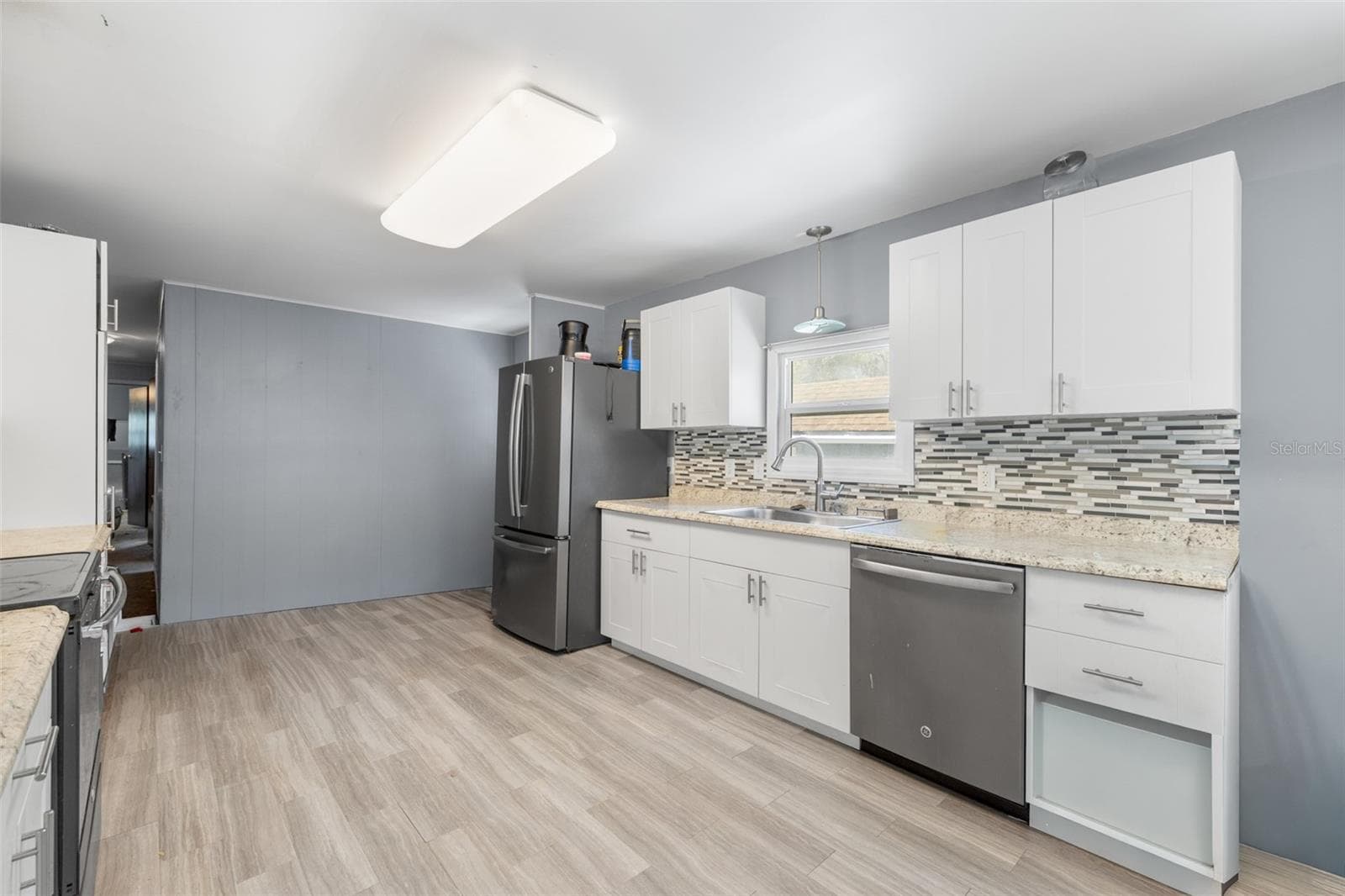 3822 Alice Dr photo 3