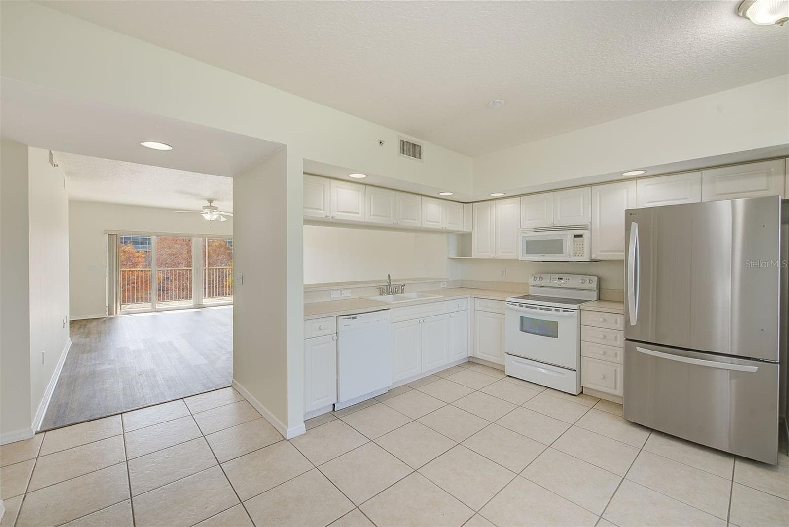 960 Starkey Rd #3302 photo 3