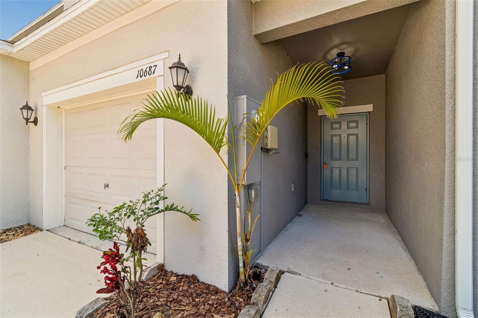 10687 Lake Montauk Dr