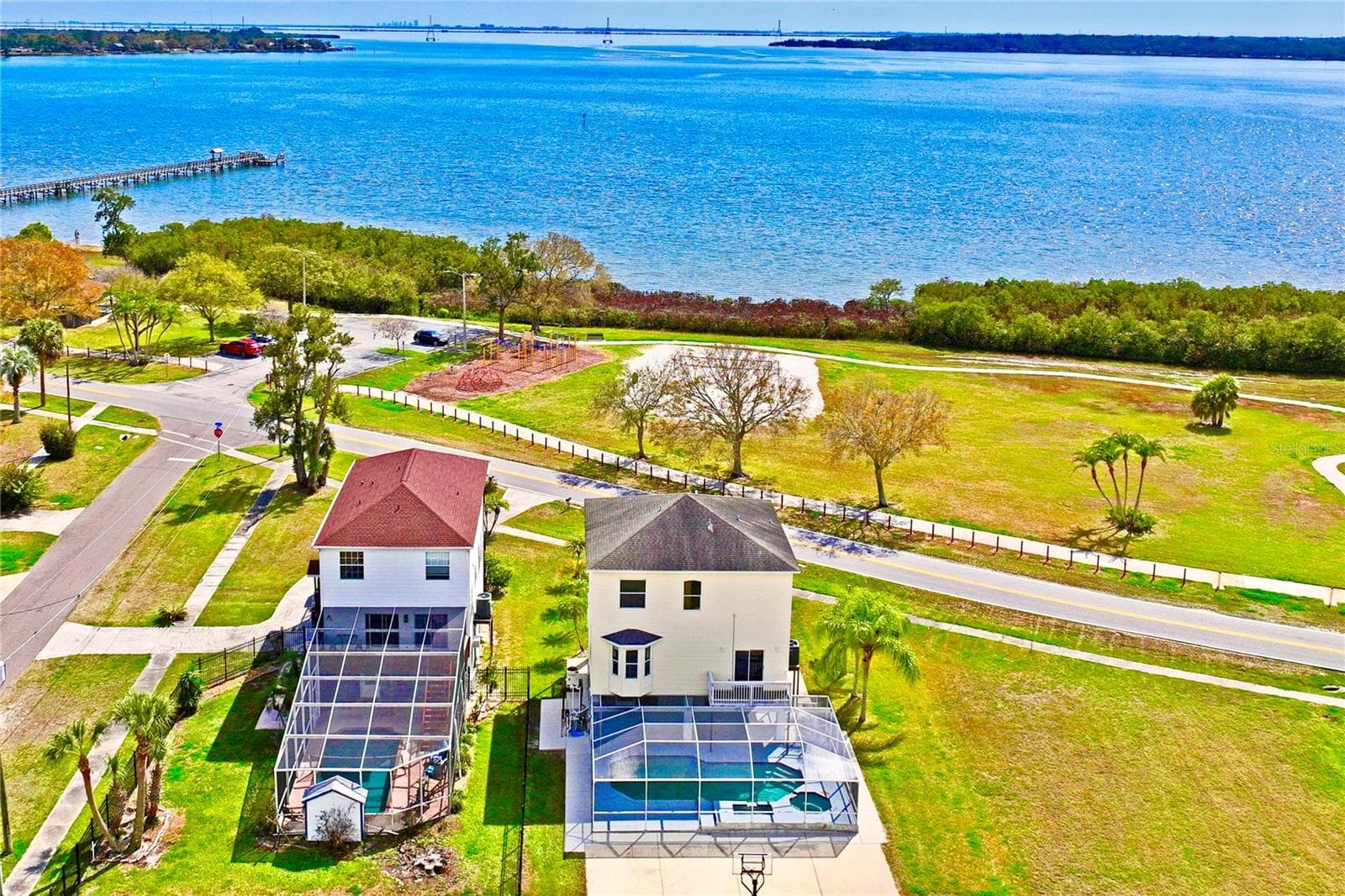 402 Shore Dr W photo 3