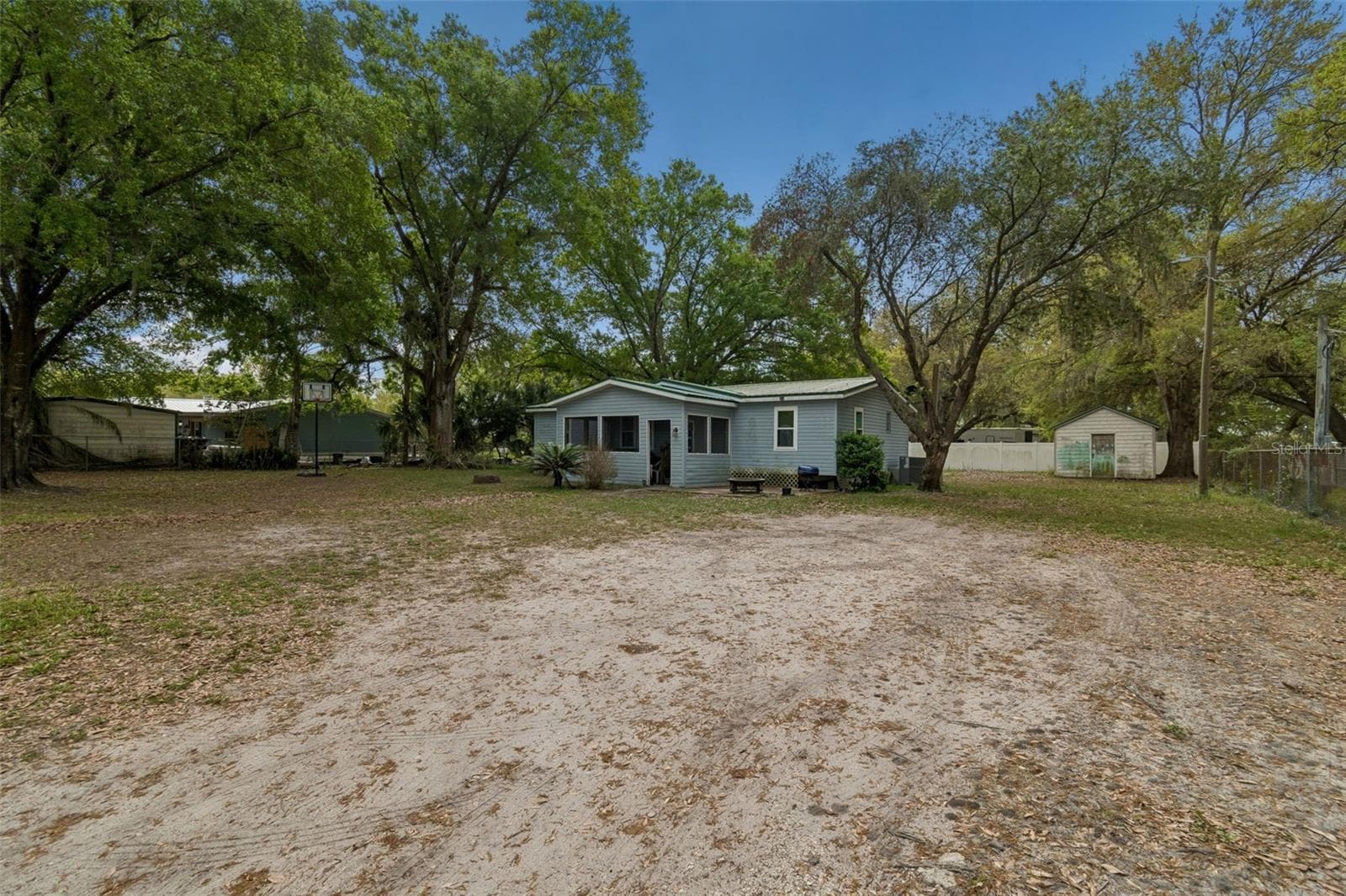 4505 Estate Dr photo 3