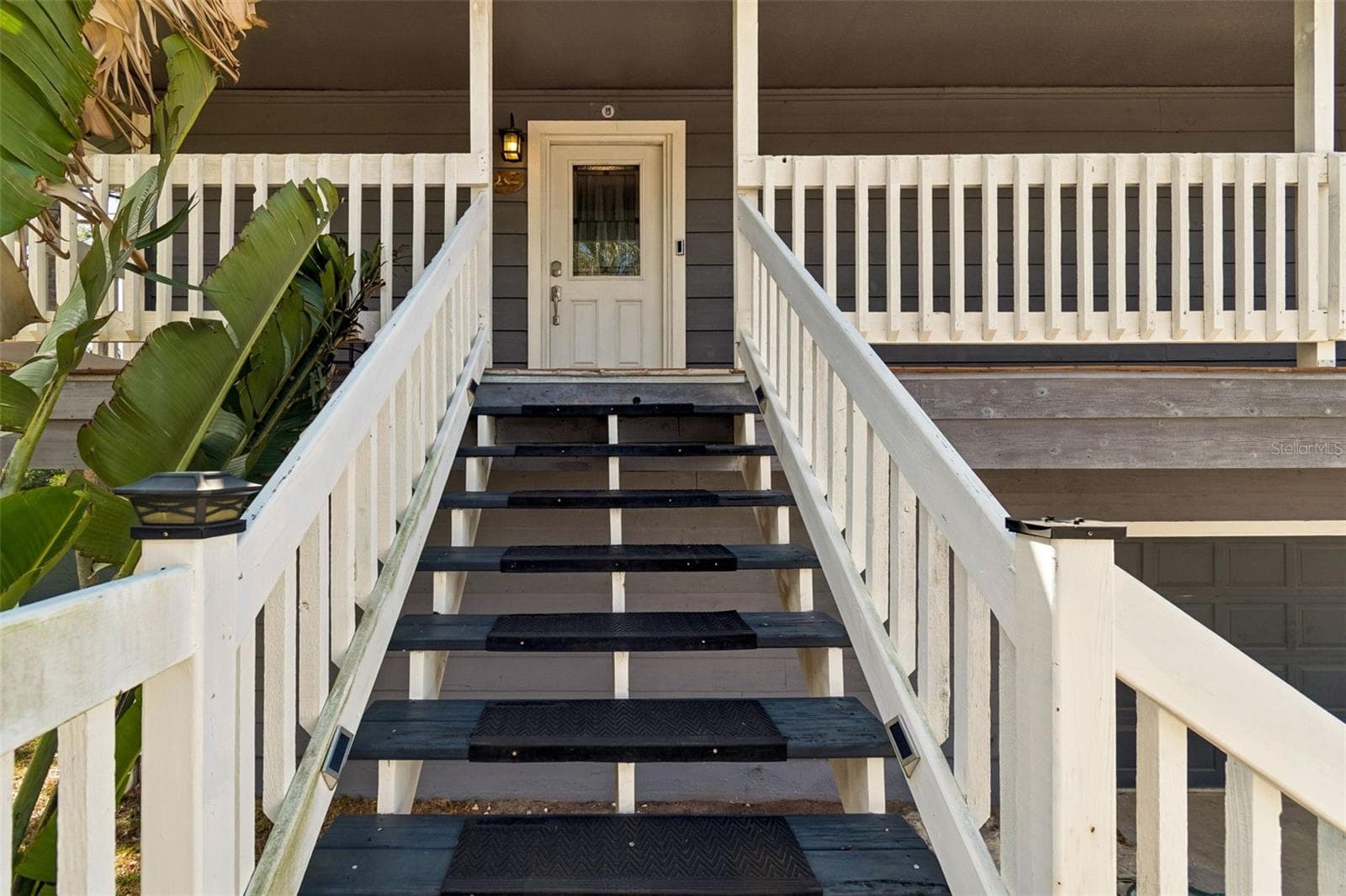 9901 Bay Dr photo 3