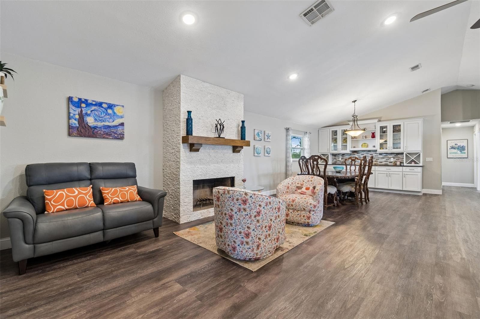 9901 Bay Dr photo 5