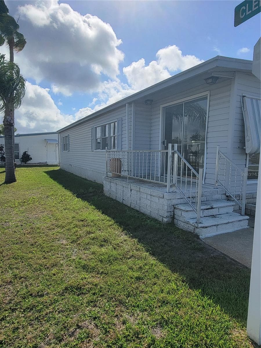10932 Union Dr photo 4