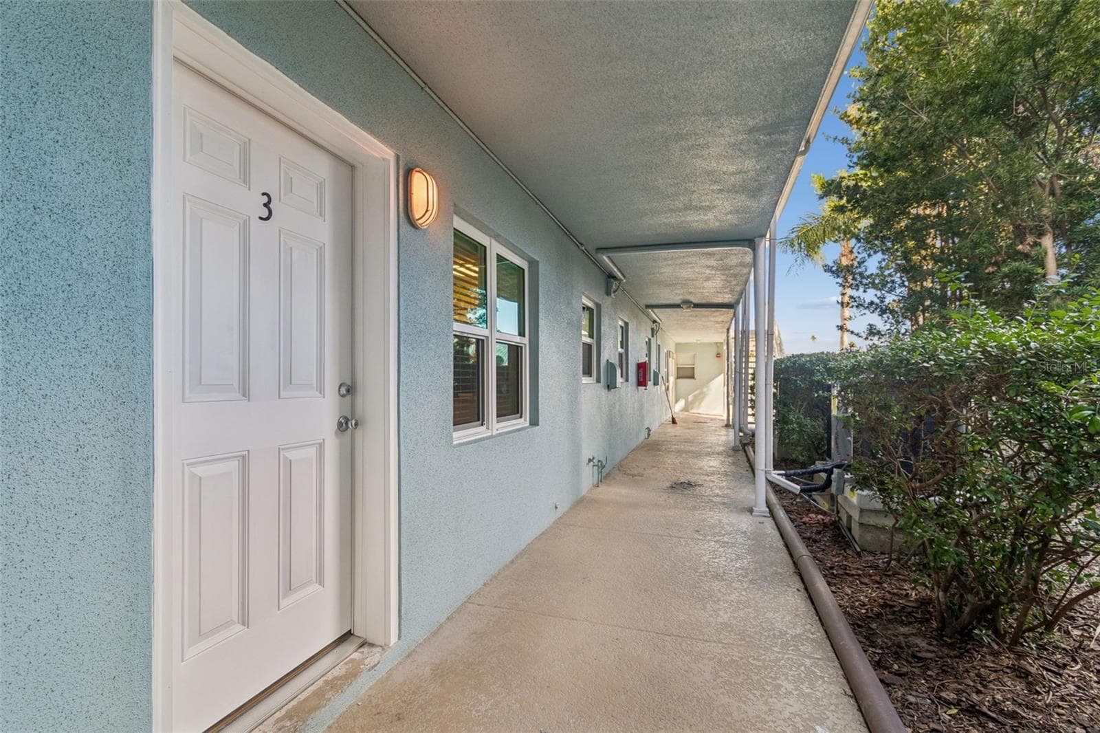 300 Venetian Dr #3