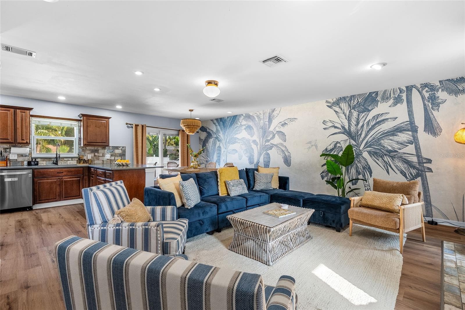 8580 139th Ln photo 5