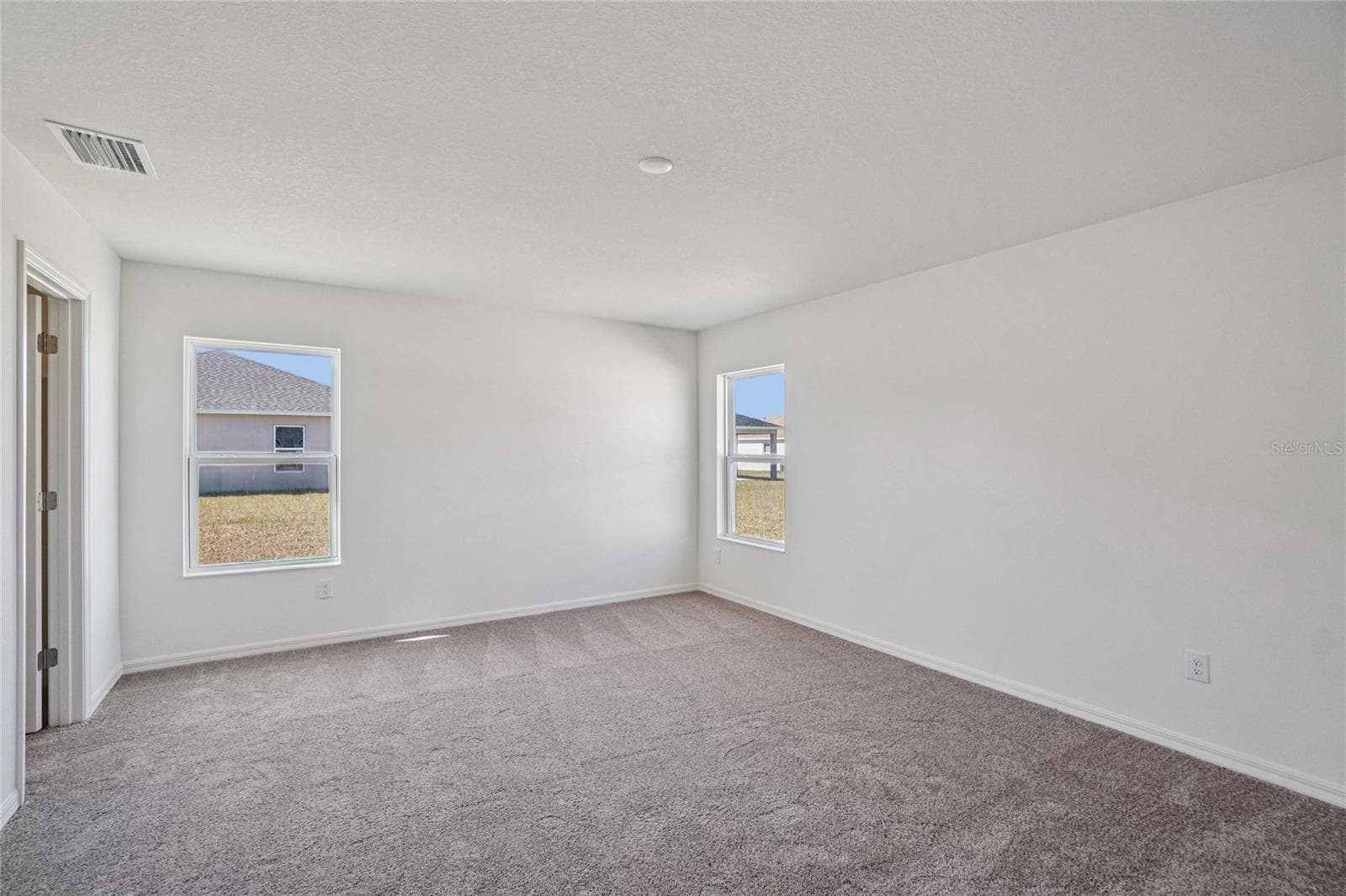 3323 Canberra Pl photo 5