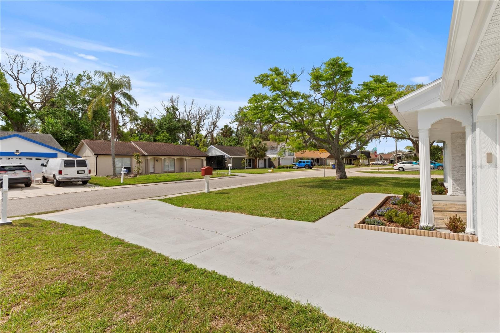3317 Honeymoon Ln photo 5