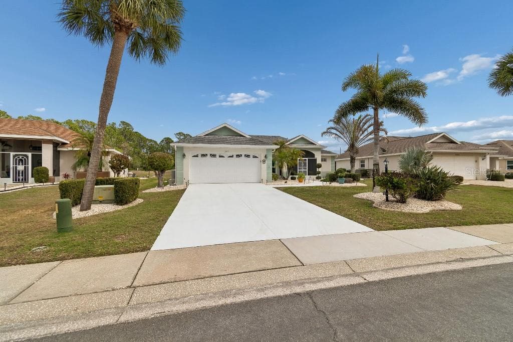 2035 E Del Webb Blvd photo 3