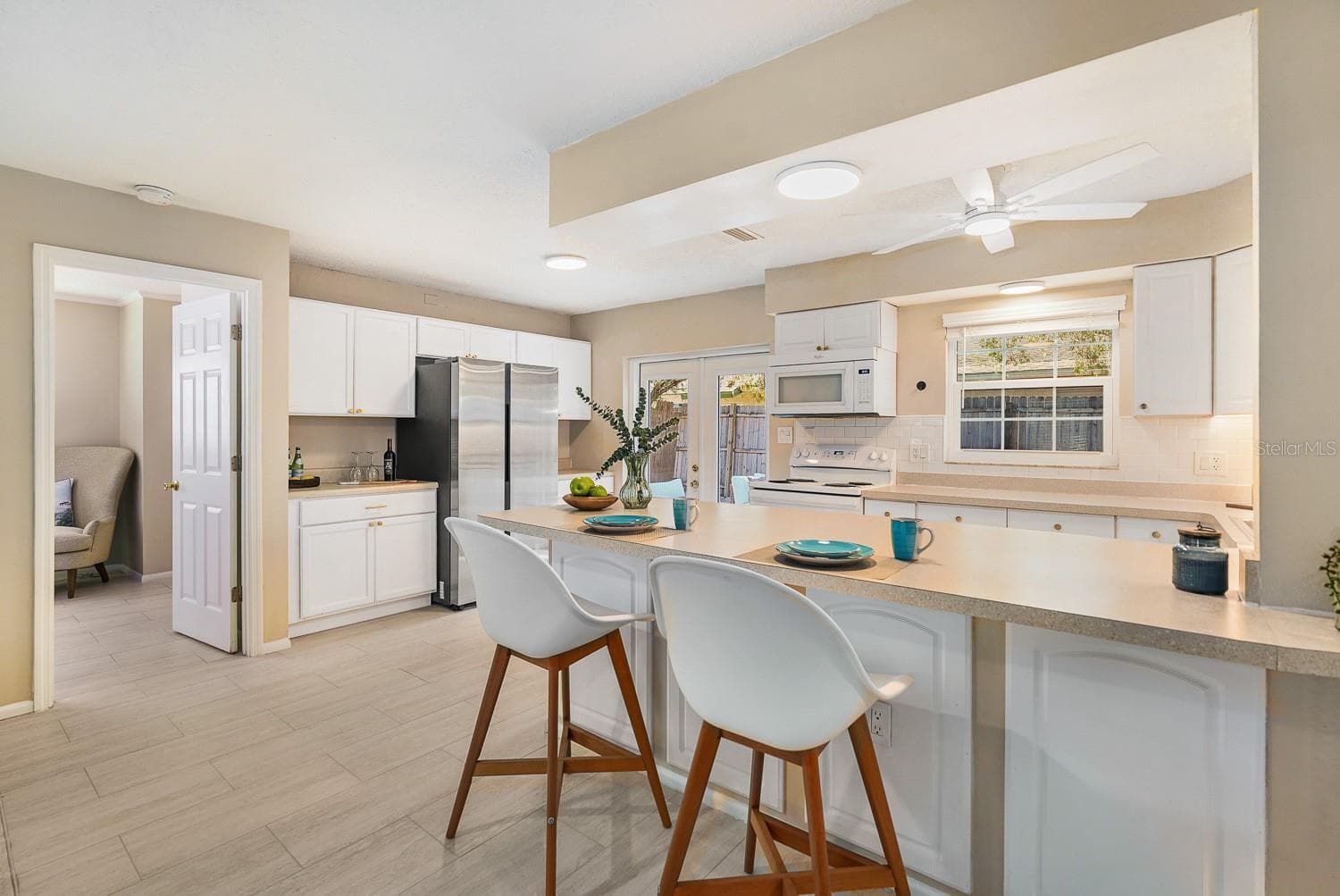 635 Melody Cir photo 5