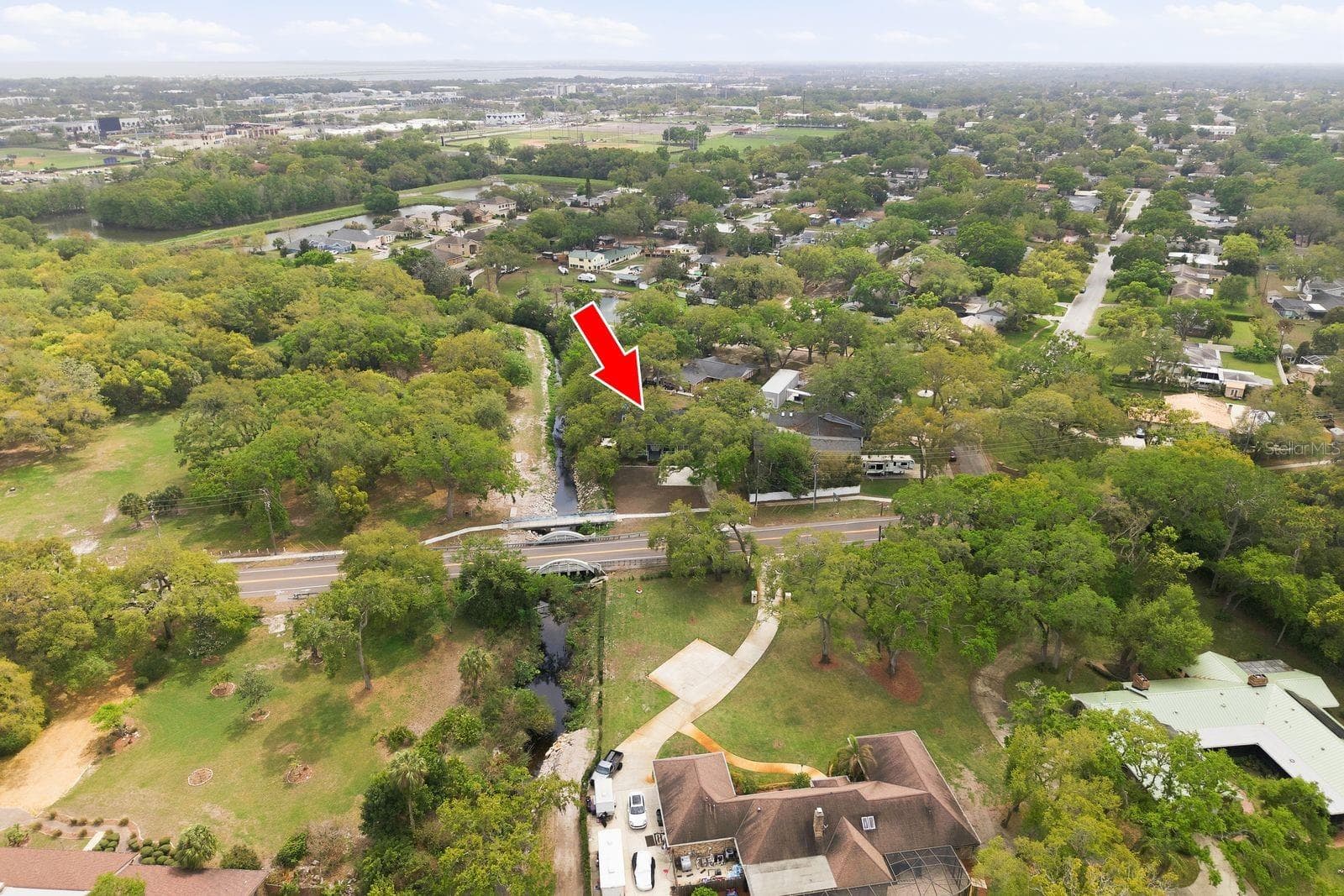 2351 NE Coachman Rd photo 4
