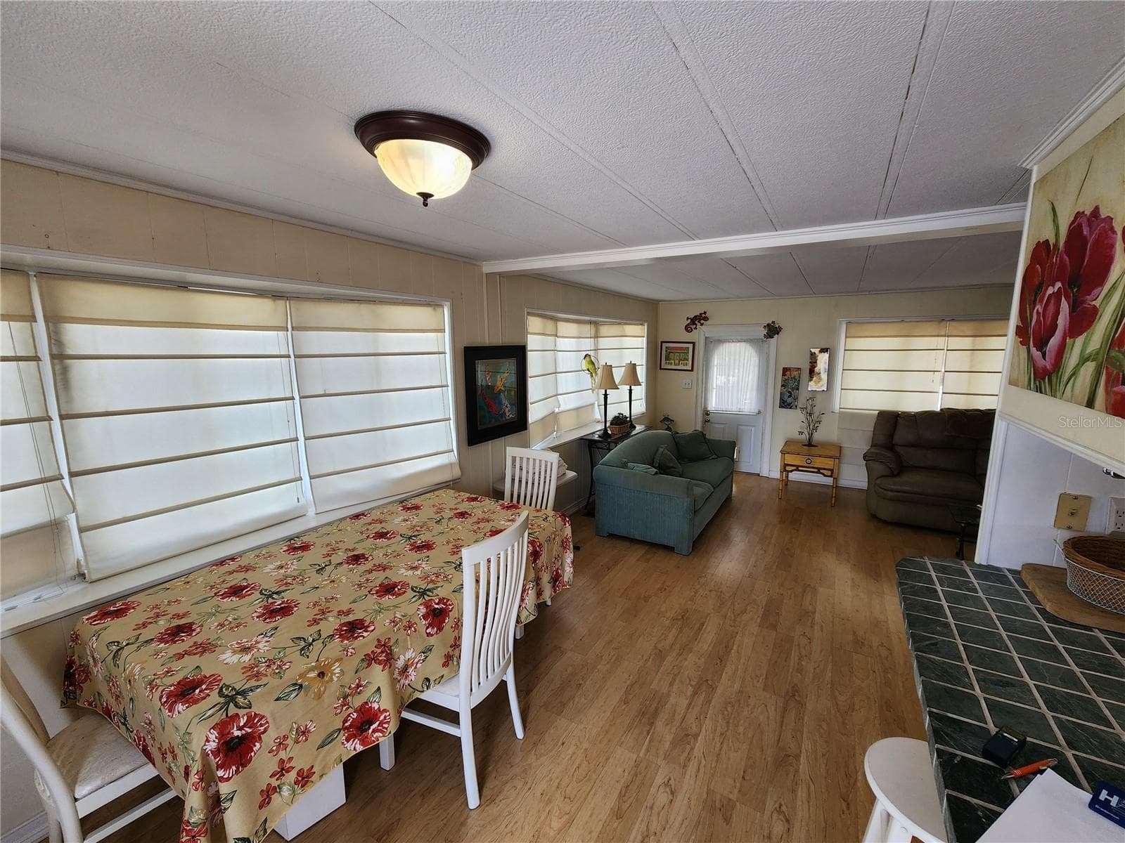 305 Batan CT photo 5