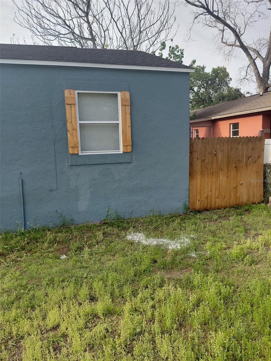 2615 E 28th Ave photo 4