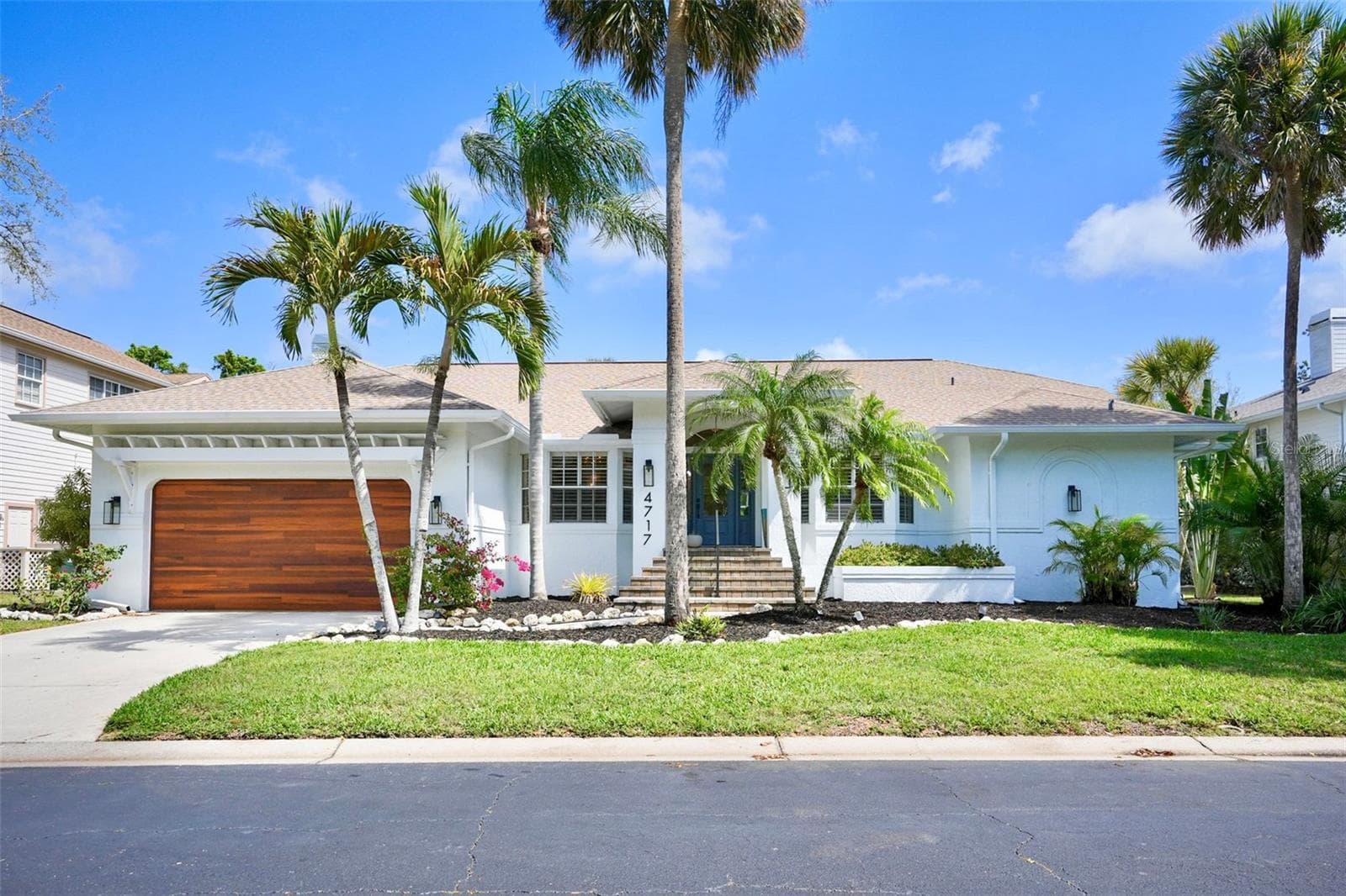 4717 E Trails Dr photo 4