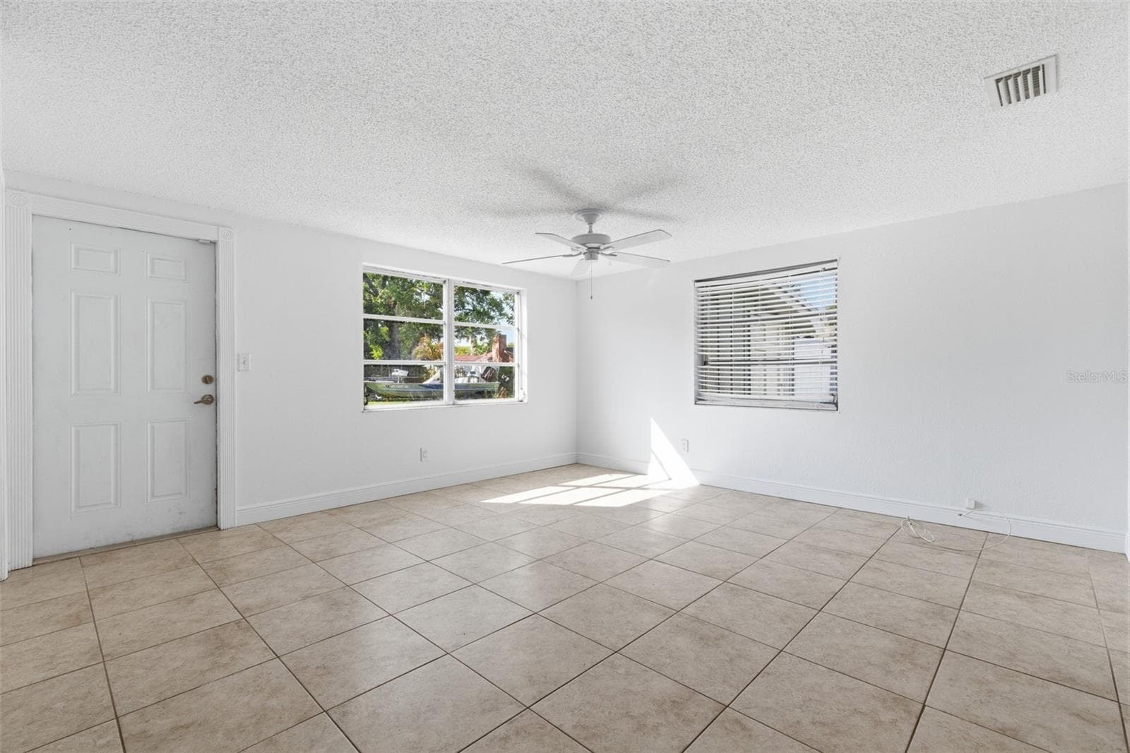 5802 Greenwood Way photo 5