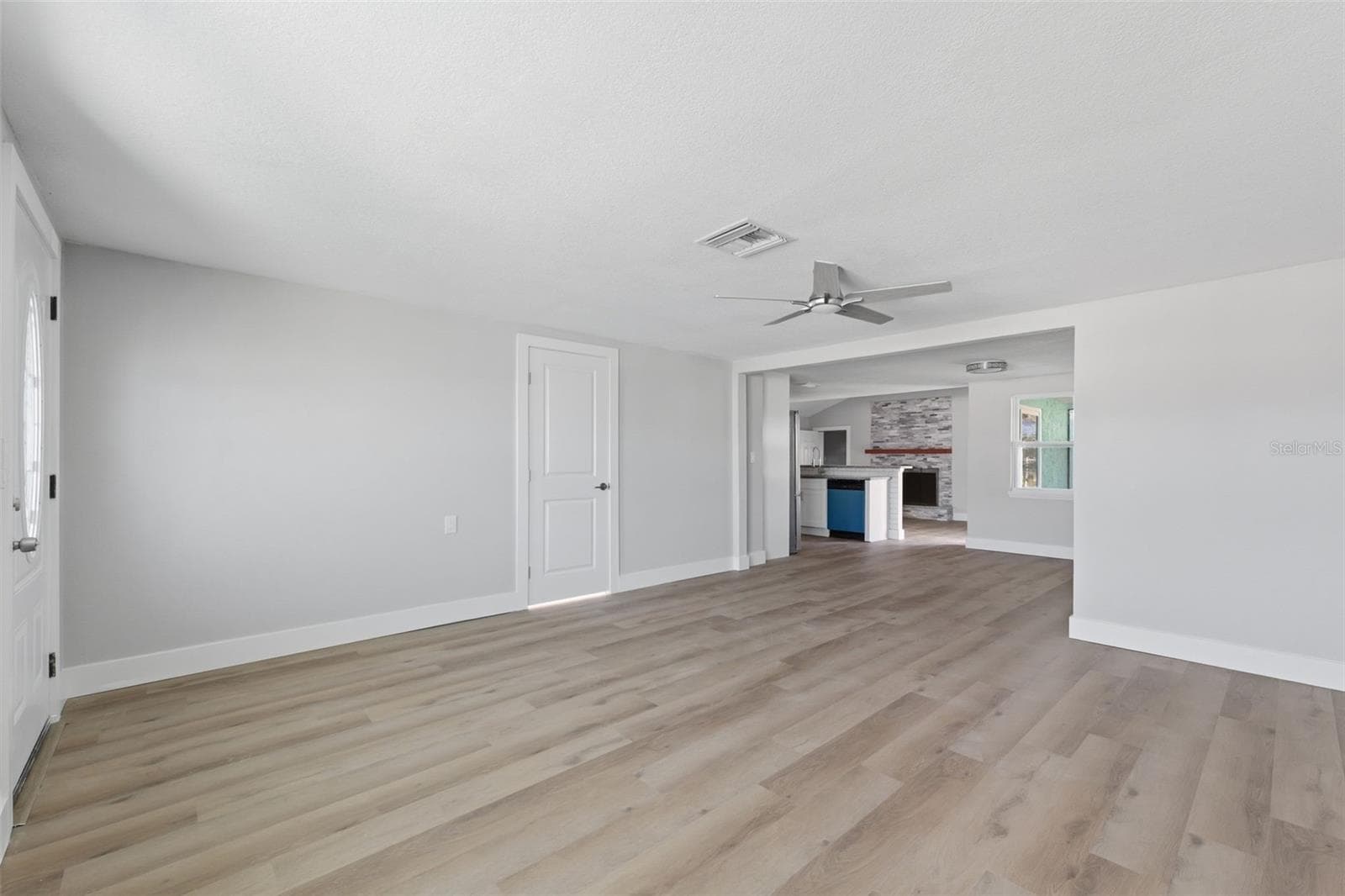 7608 Yachtsman Dr photo 5