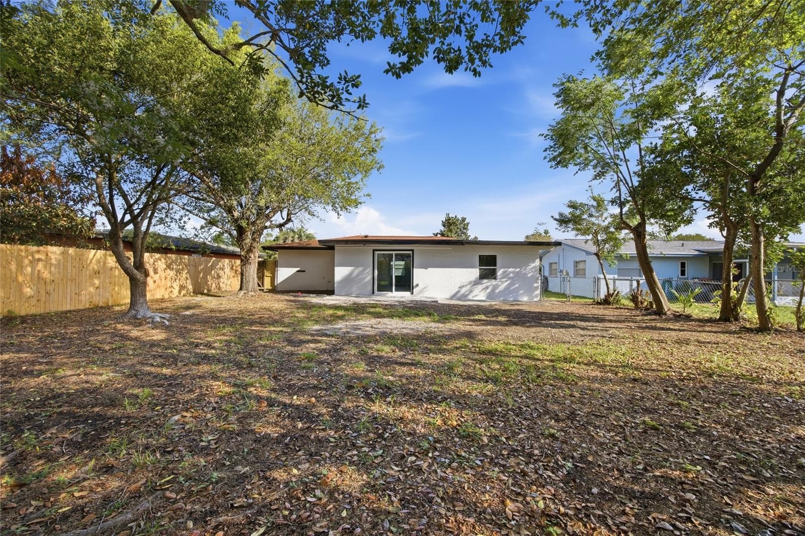 1811 Driftwood Cir S photo 5