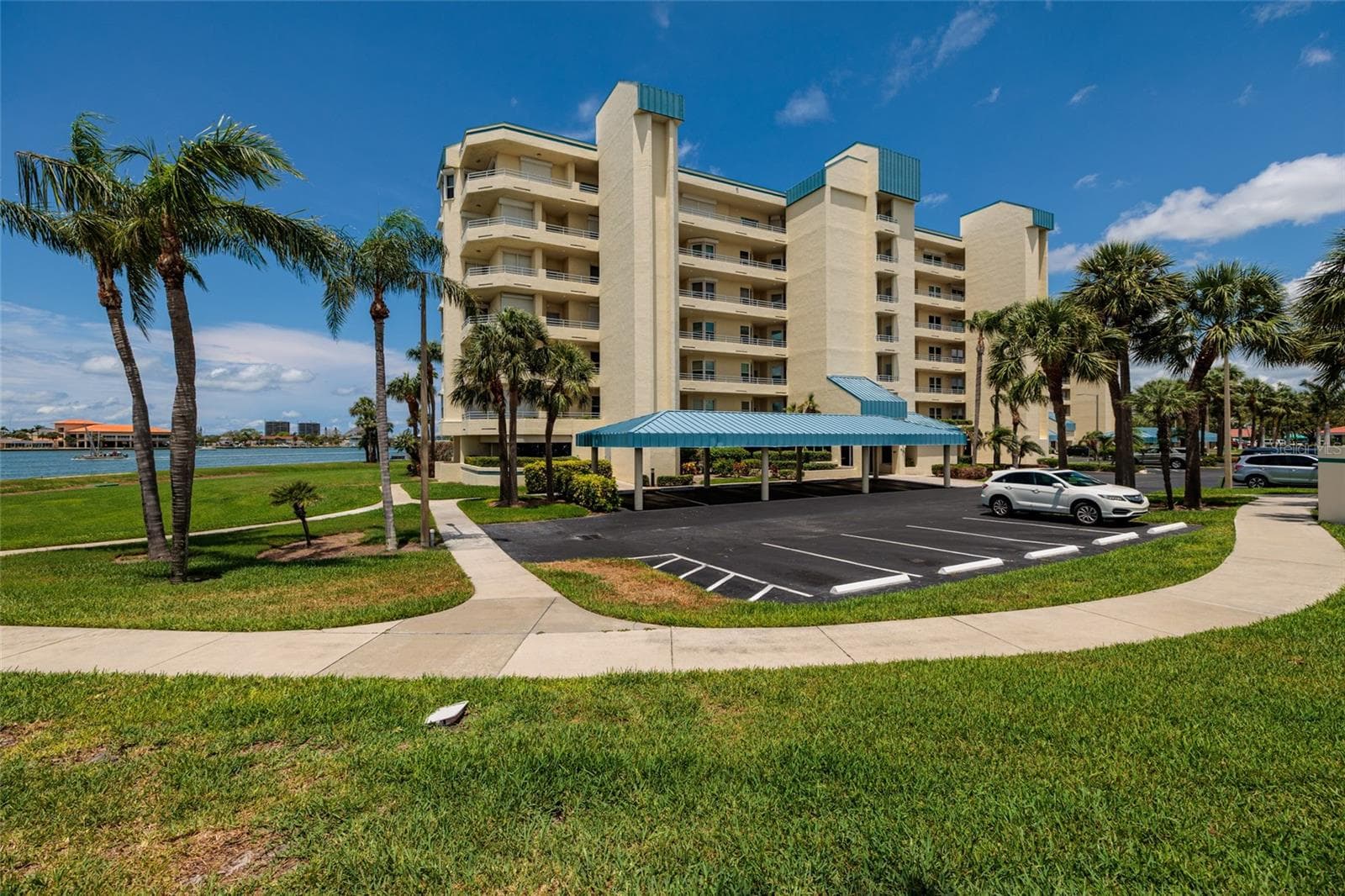 7862 Sailboat Key Blvd S #506