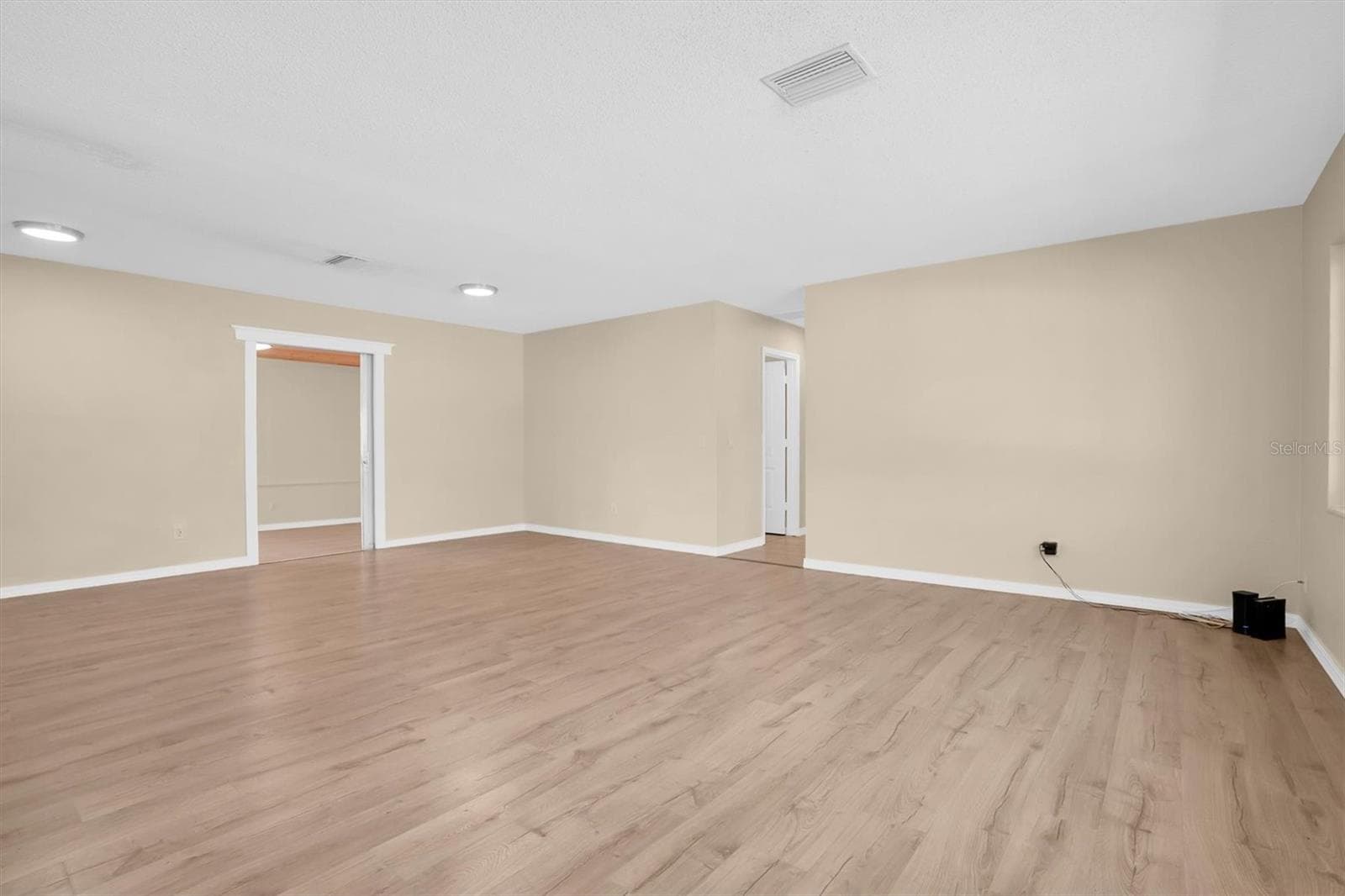 2214 Duncan Dr photo 5