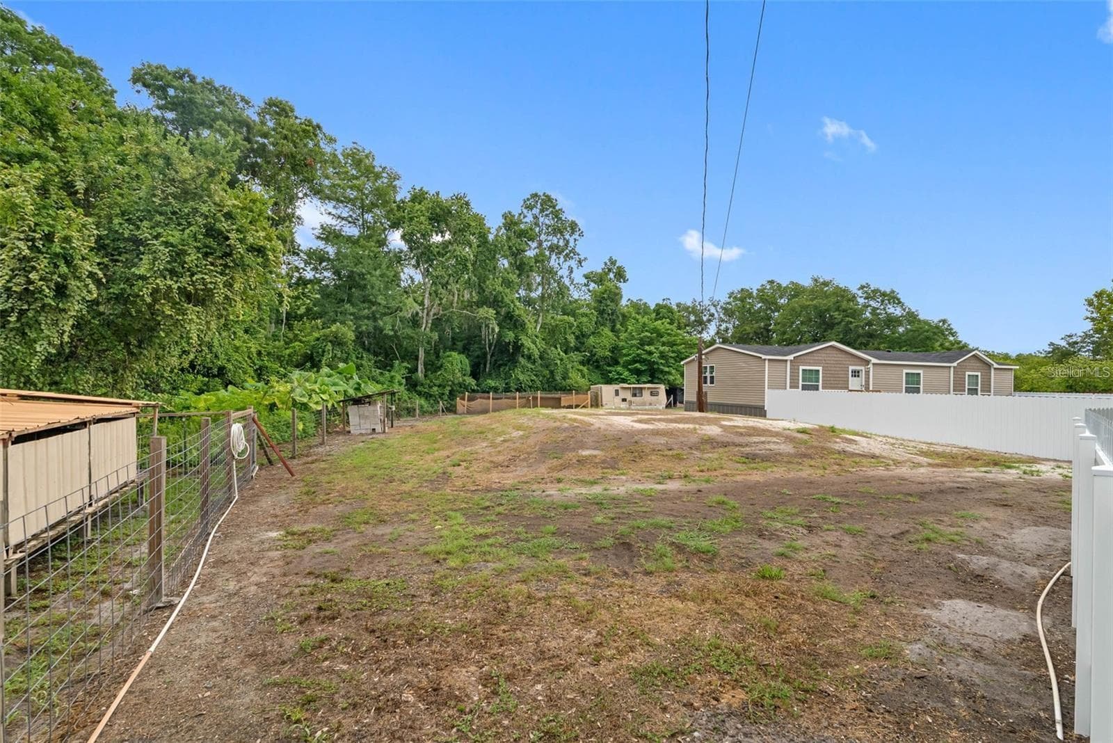 17151 Lemon St photo 5