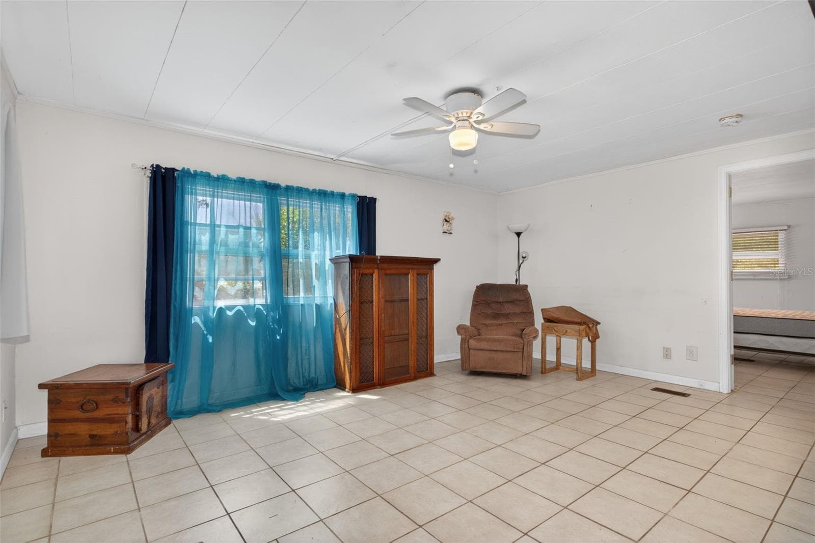 7489 Western Circle Dr photo 5