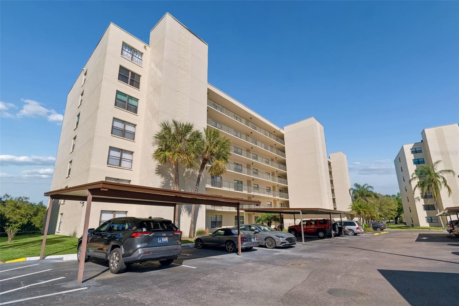 900 Cove Cay Dr #5F photo 4