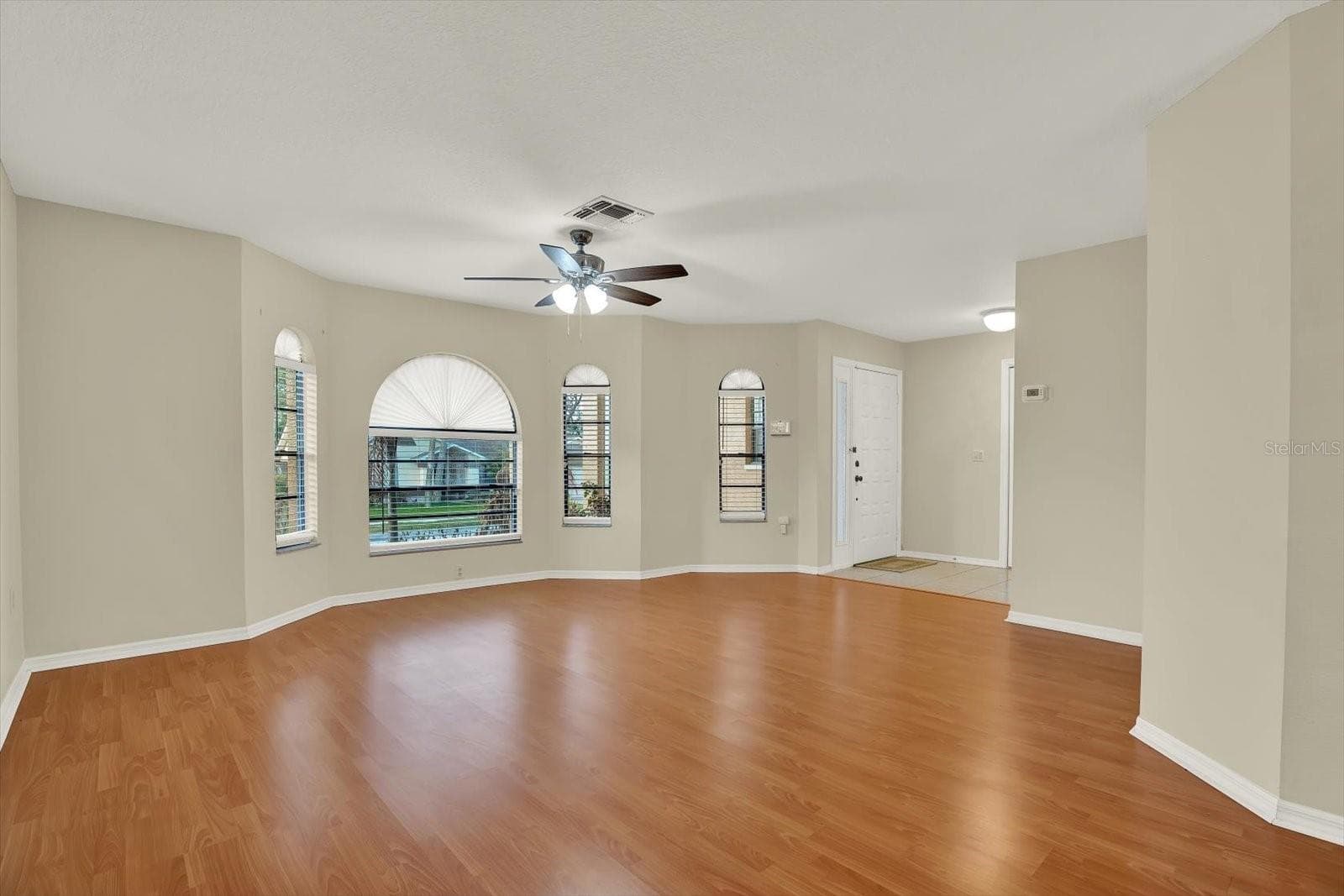 1503 Overland Dr photo 5