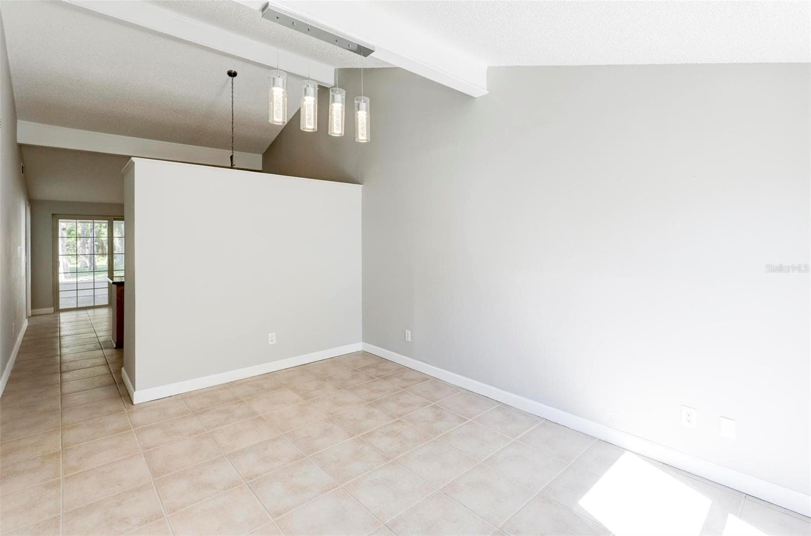 16206 Sagebrush Rd photo 4