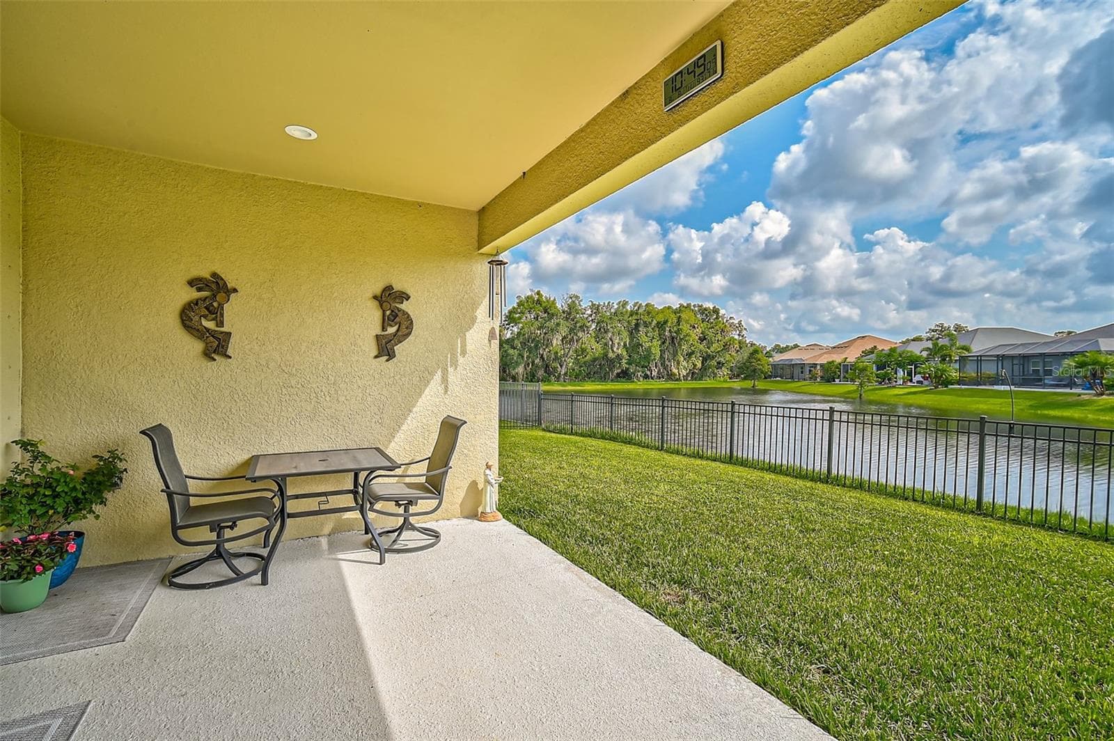 5514 69th Pl E photo 3