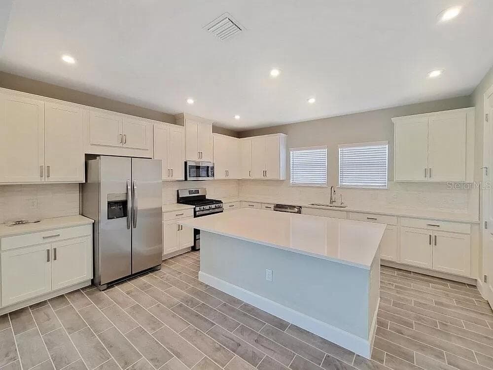 11019 Devonbridge Dr