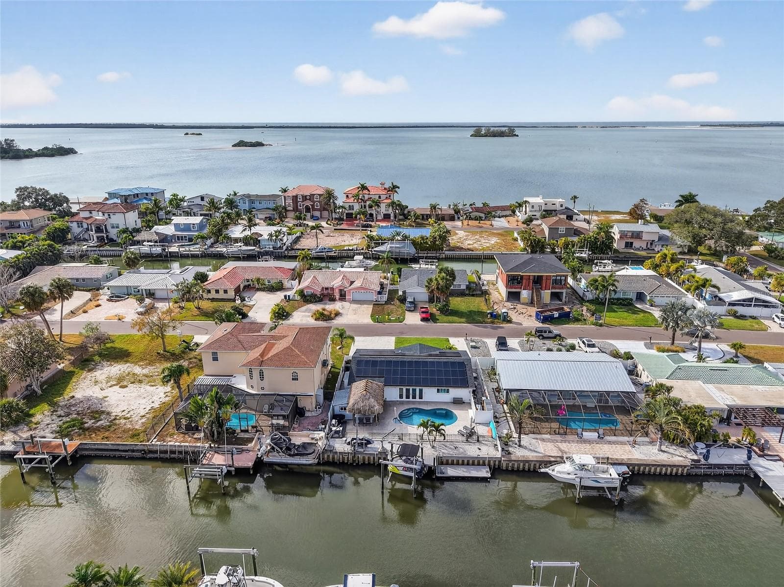 2171 Lagoon Dr photo 3