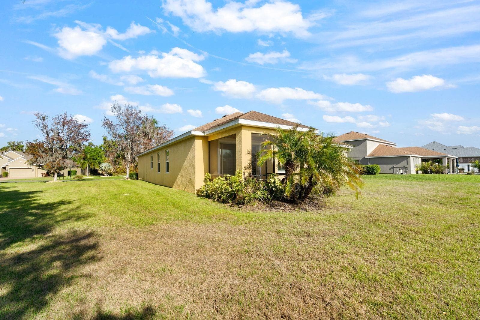 5515 74th Pl E photo 4