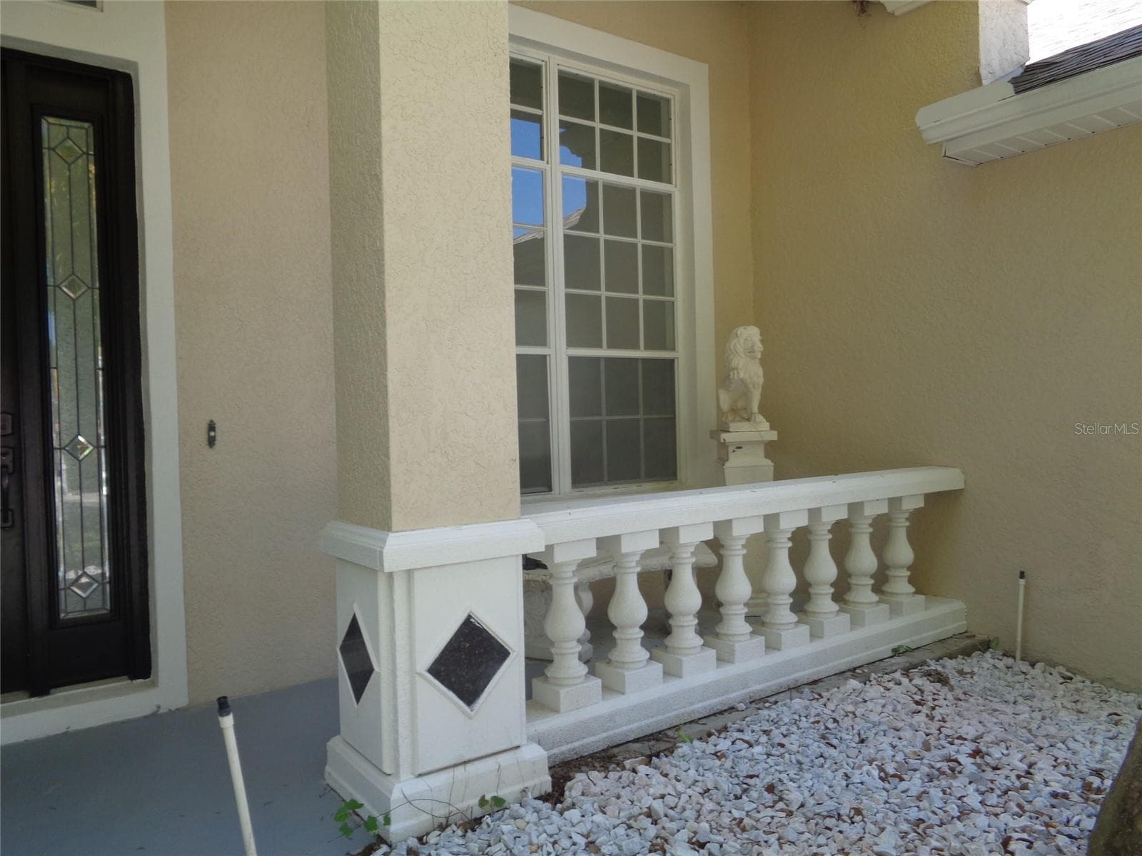 6102 Savoy Cir