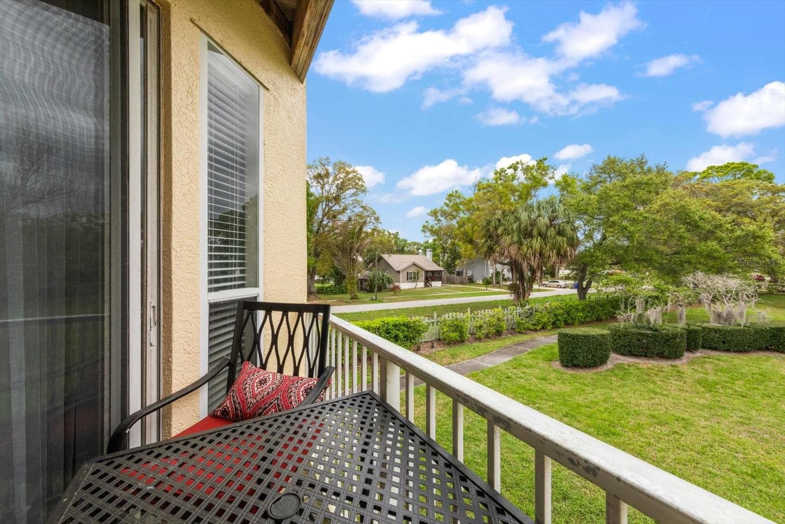 108 Brent Cir photo 3