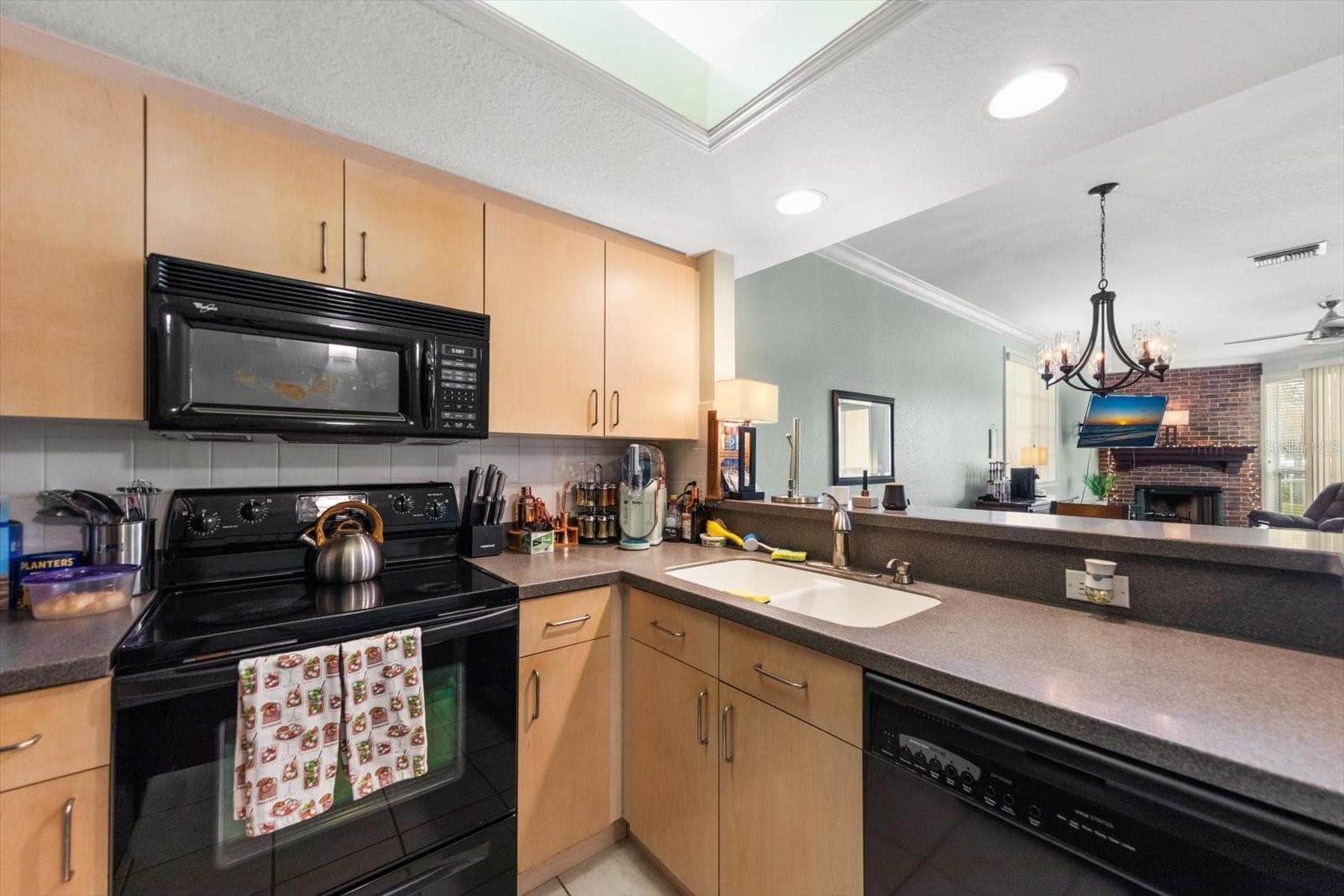 108 Brent Cir photo 5