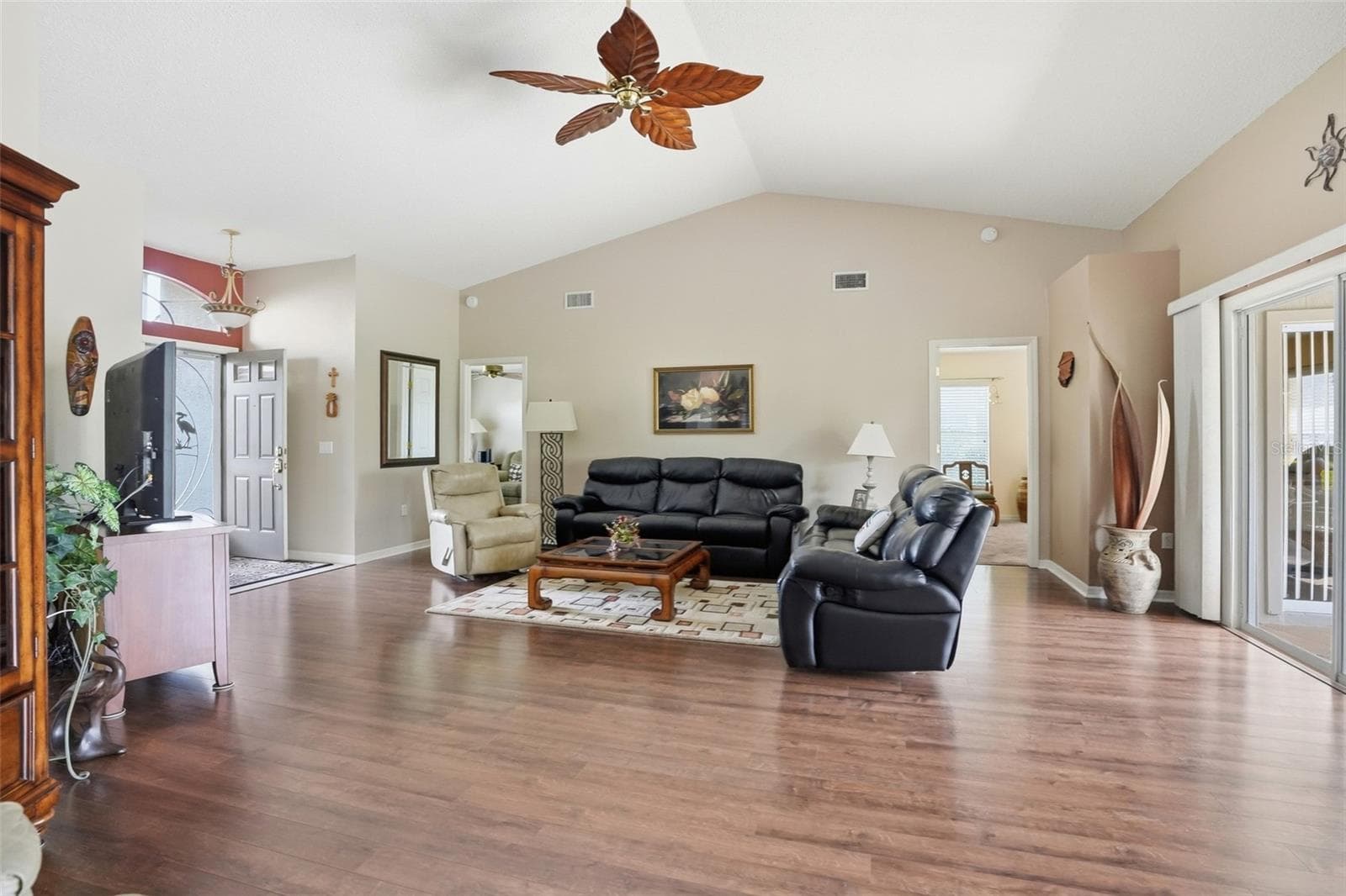 18427 Water Lily Ln photo 4