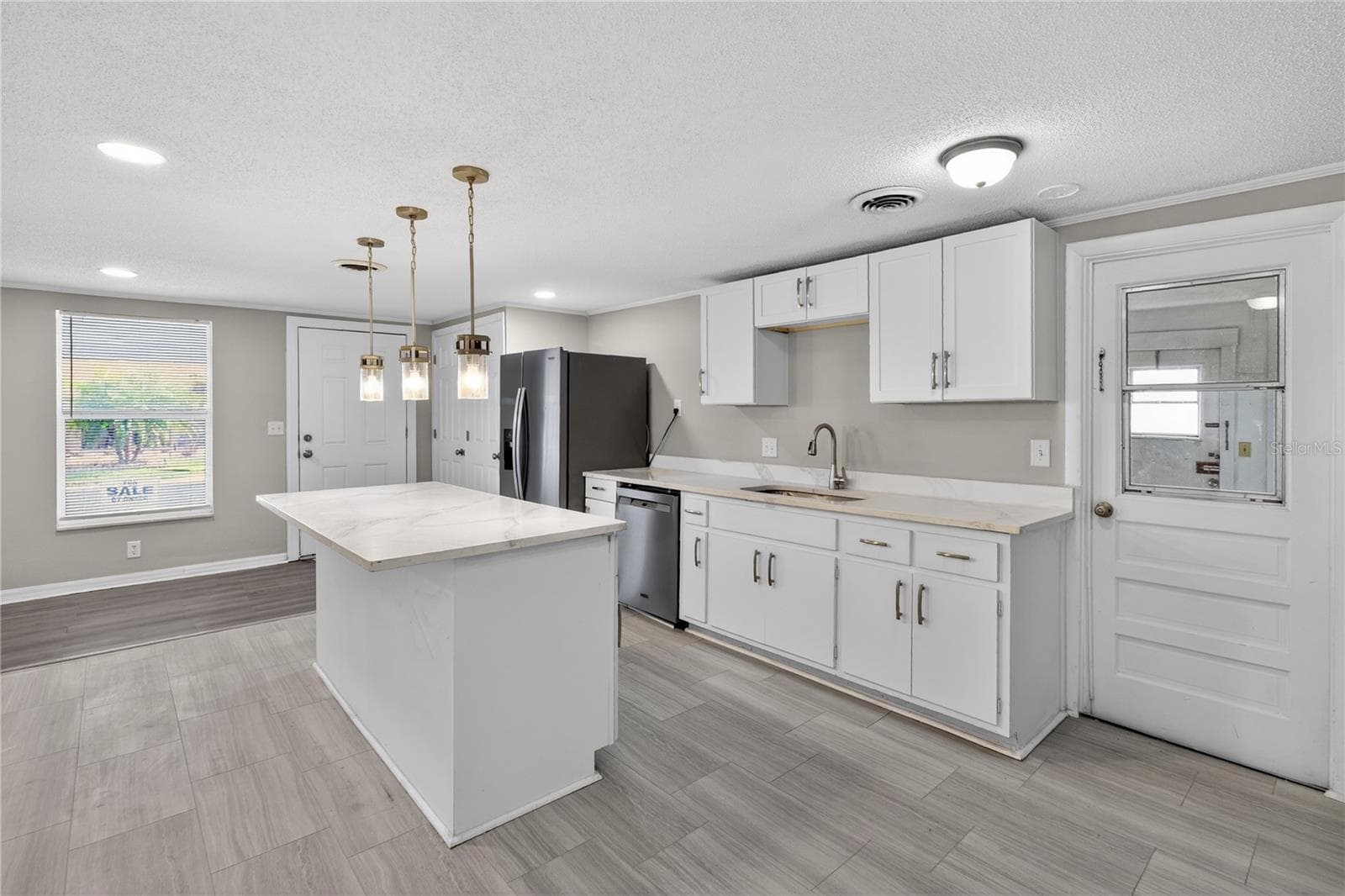 1018 Osprey CT photo 5
