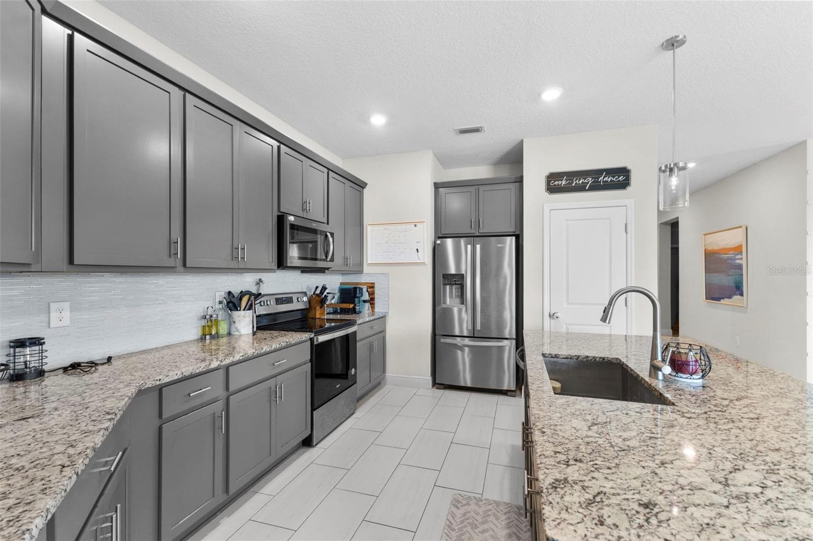 7434 35th Ln E photo 4