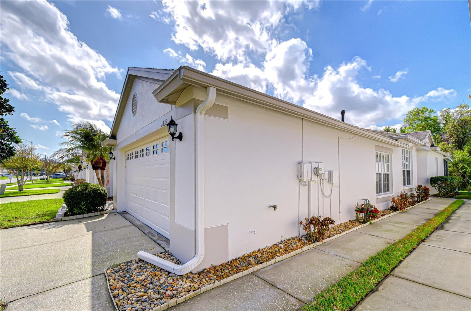 1832 Sassafras Dr photo 5