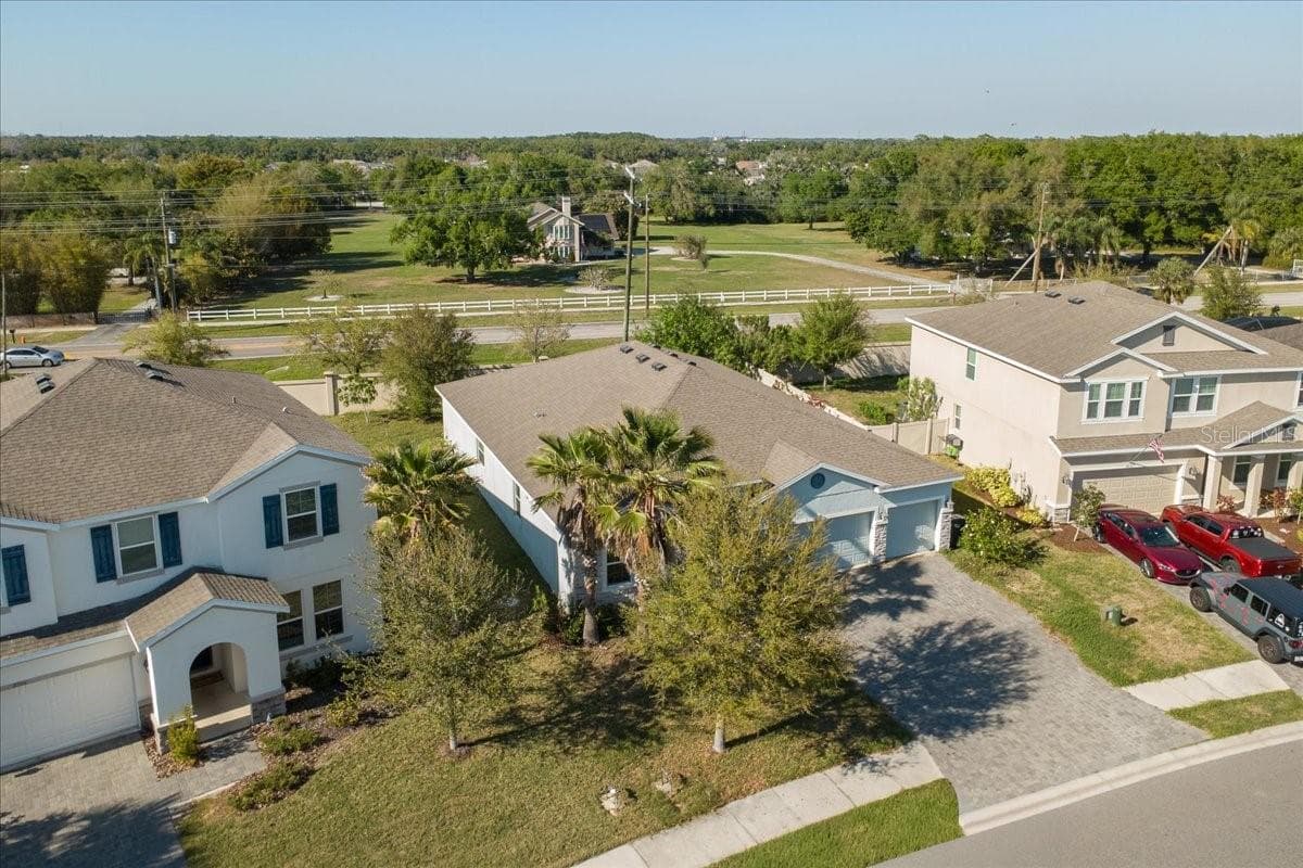 6702 Devesta Loop photo 4