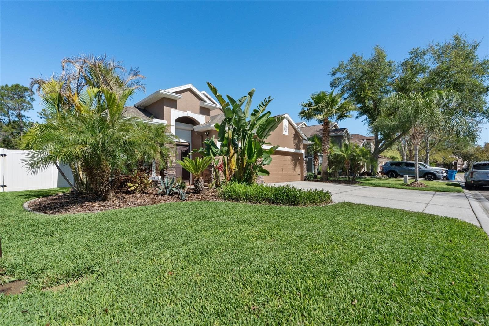 11129 Oyster Bay Cir