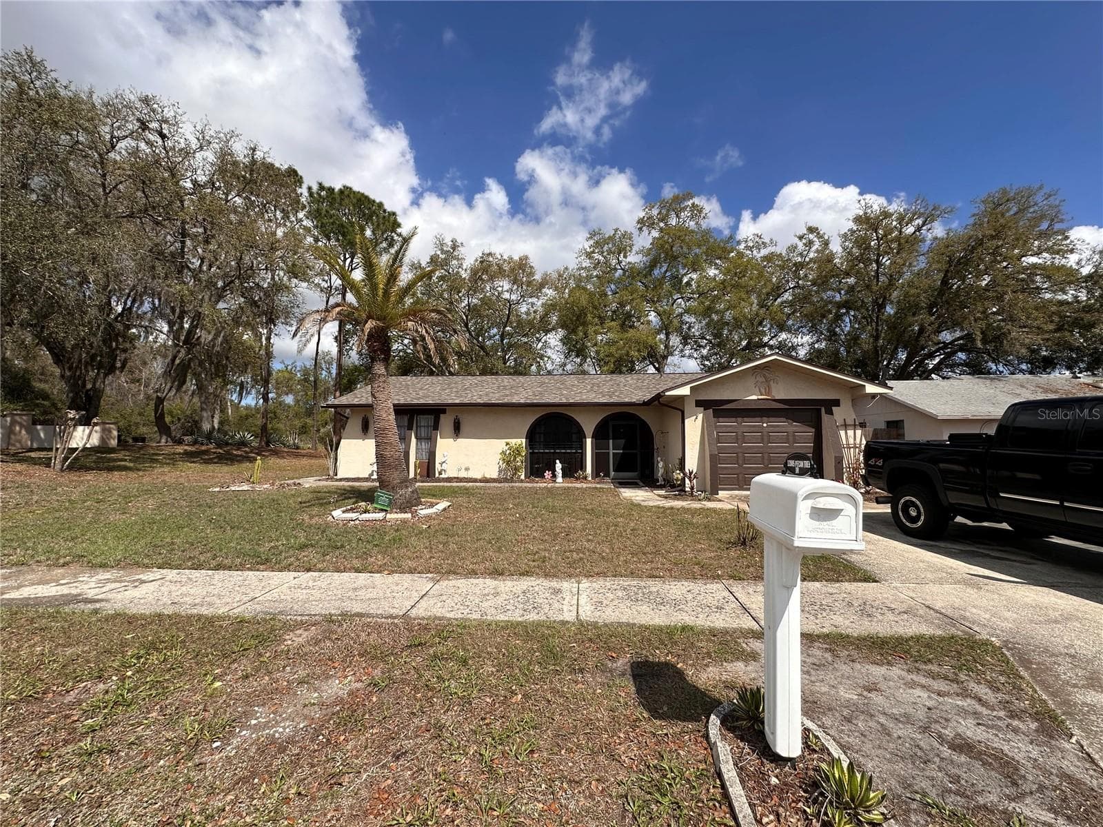12805 Pecan Tree Dr