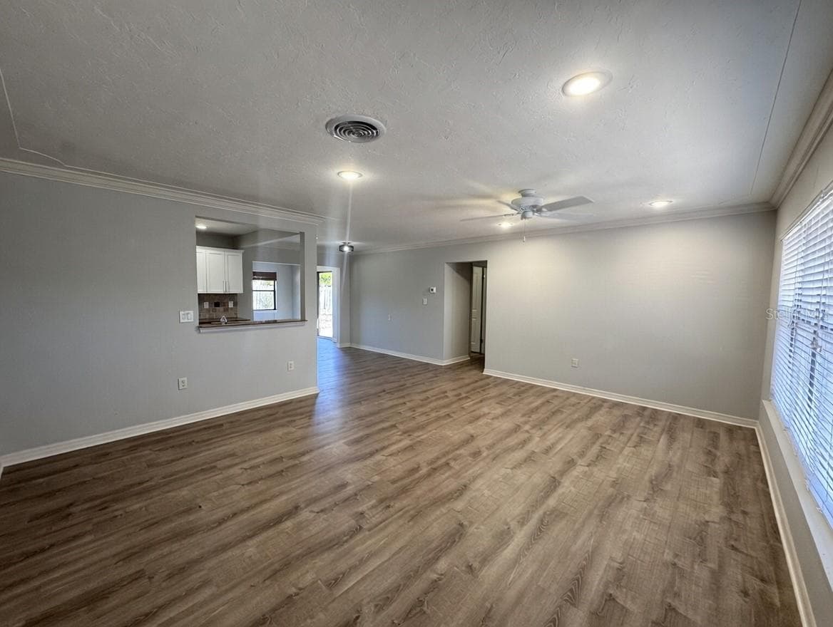 3013 Jennings Dr photo 3